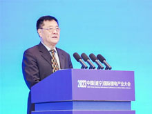科技部原黨組成員、中國(guó)科技體制改革研究會(huì)理事長(zhǎng)、國(guó)際歐亞科學(xué)院院士張景安致辭