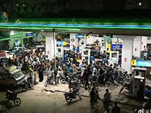 原油風(fēng)暴沖擊亞洲民生底端：燃油兩輪車(chē)承壓，“油改電”加速