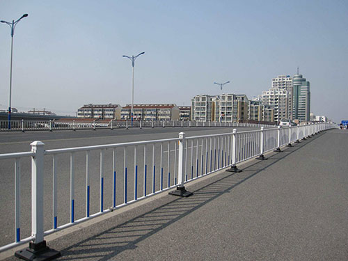 道路鋅鋼護(hù)欄 道路鋅鋼護(hù)欄