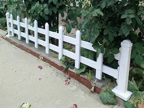 PVC花壇護(hù)欄